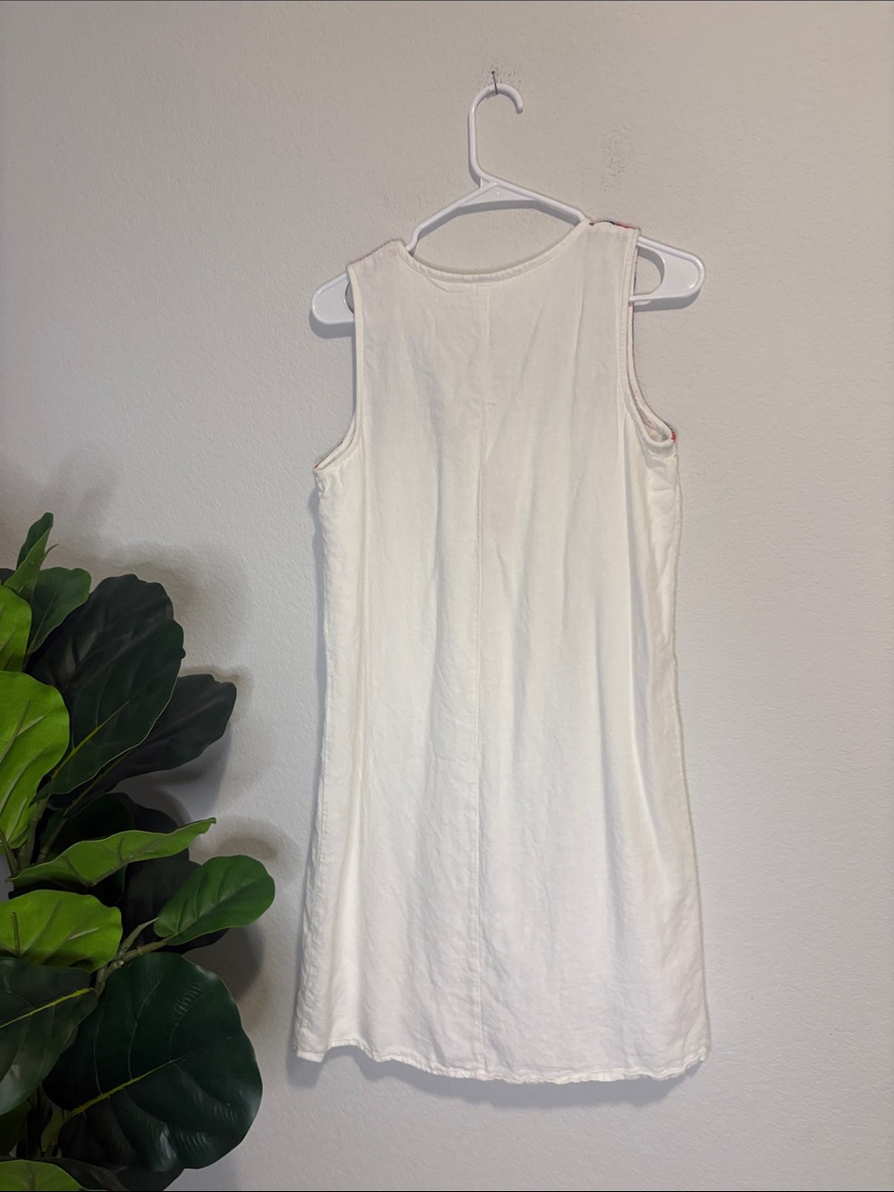 Old navy M Sleeveless White Dress with Red & Blue Embroidered Yoke tassels - Picture 5 of 5